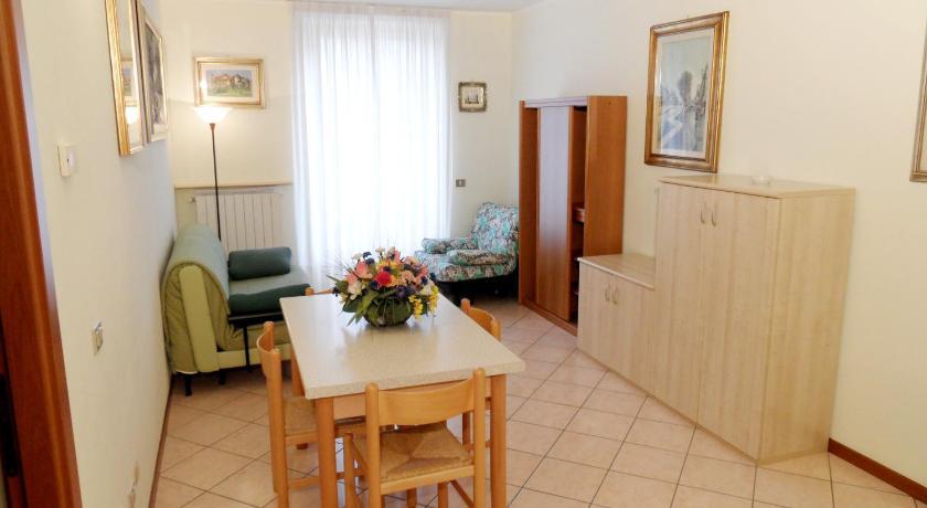 Casa Vacanze Touring Verbania Rum bild