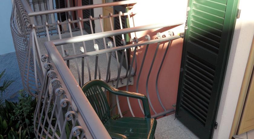 Casa Vacanze Touring Verbania Exteriör bild