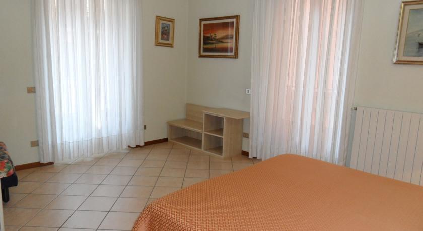 Casa Vacanze Touring Verbania Exteriör bild