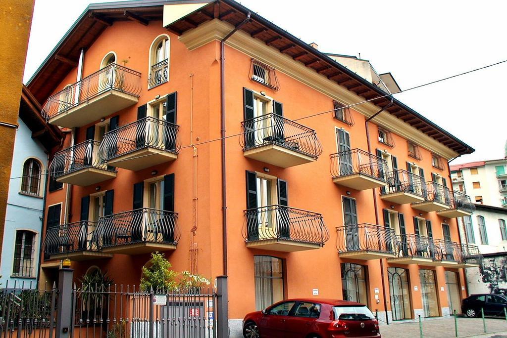 Casa Vacanze Touring Verbania Exteriör bild